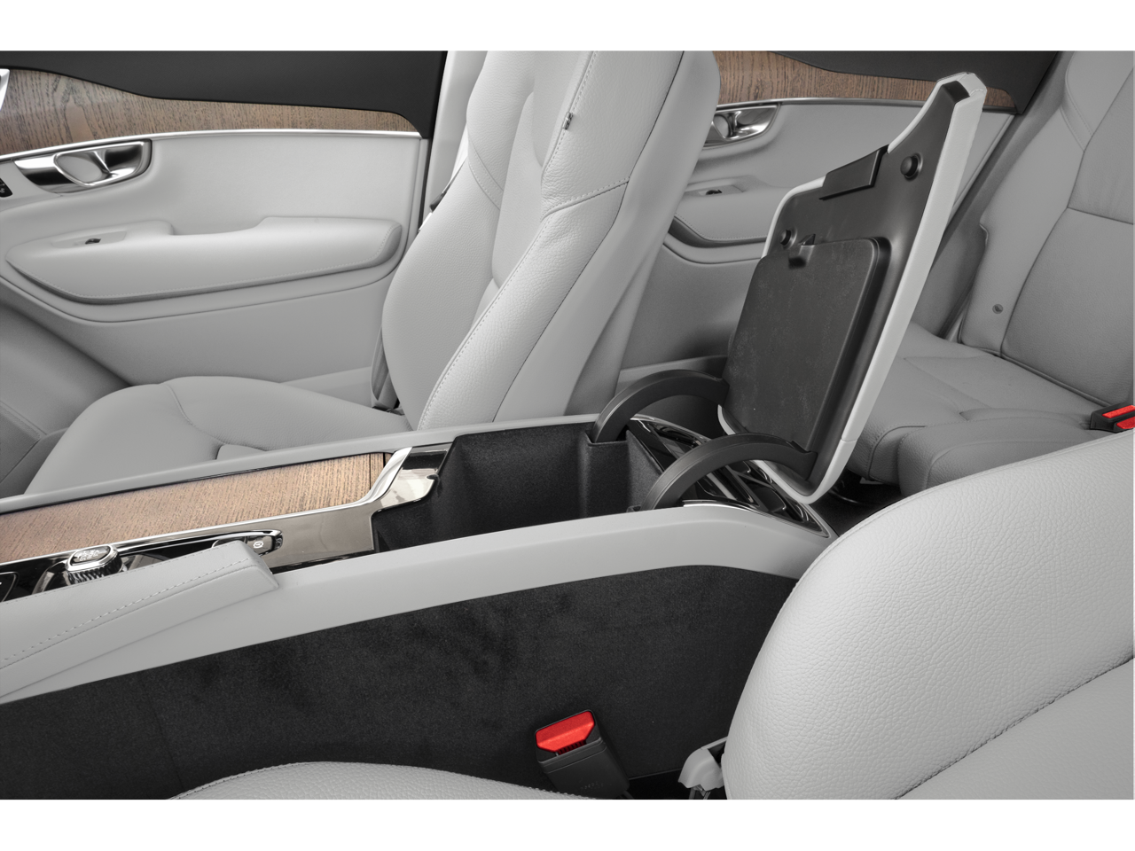 2025 Volvo XC90 B6 Ultra
