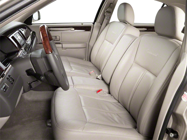 2010 Lincoln Town Car Signature Limited