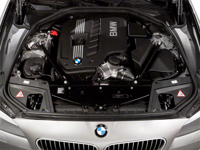 2013 BMW 5 Series 528i
