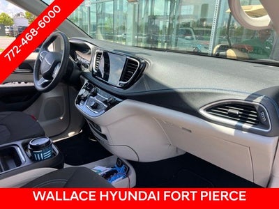 2021 Chrysler Pacifica Touring