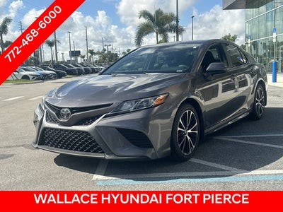 2019 Toyota Camry SE