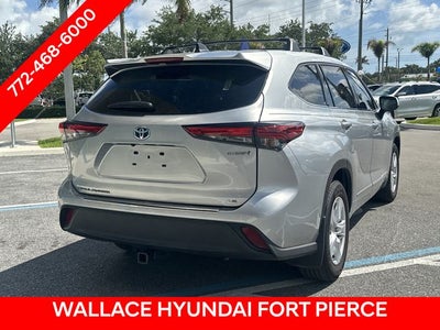 2022 Toyota Highlander Hybrid LE