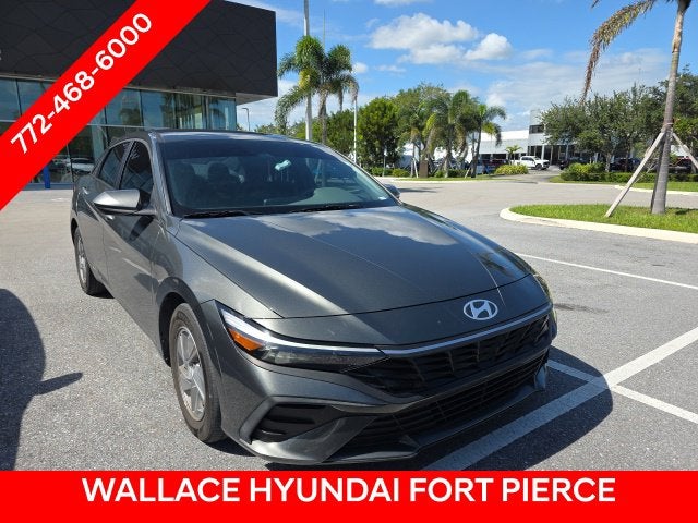 2025 Hyundai Elantra SE