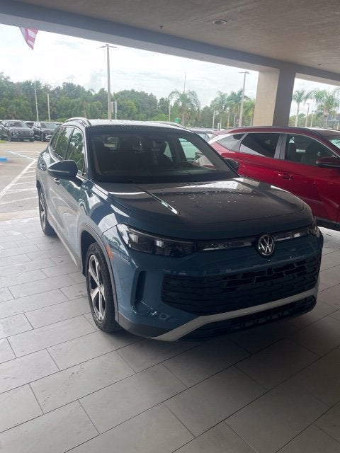 2025 Volkswagen Tiguan 2.0T SE