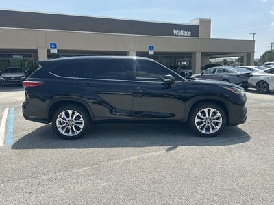 2022 Toyota Highlander Limited
