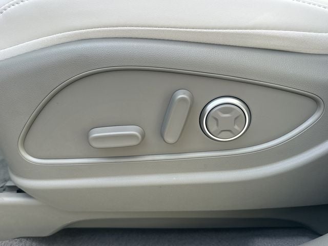 2026 Hyundai Palisade Hybrid Blue SEL Premium 8 Passenger