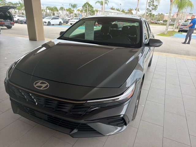 2024 Hyundai Elantra Hybrid Limited