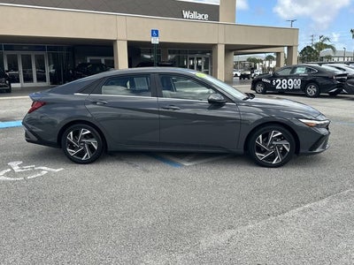 2024 Hyundai Elantra Hybrid Limited