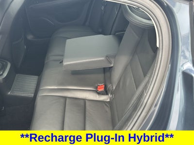 2024 Volvo S60 Recharge Plug-In Hybrid T8 Plus Dark Theme
