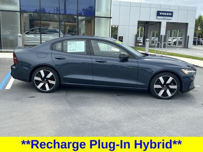 2024 Volvo S60 Recharge Plug-In Hybrid T8 Plus Dark Theme