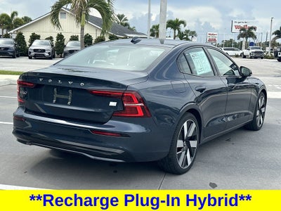 2024 Volvo S60 Recharge Plug-In Hybrid T8 Plus Dark Theme
