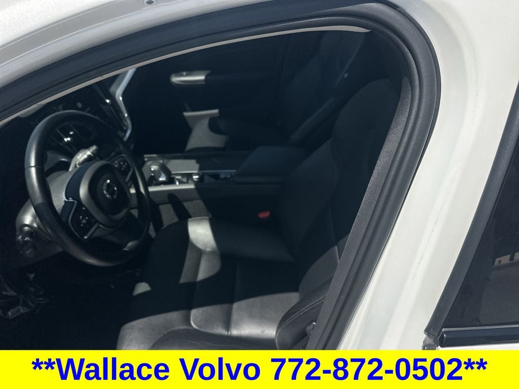 2024 Volvo S60 B5 Core Dark Theme