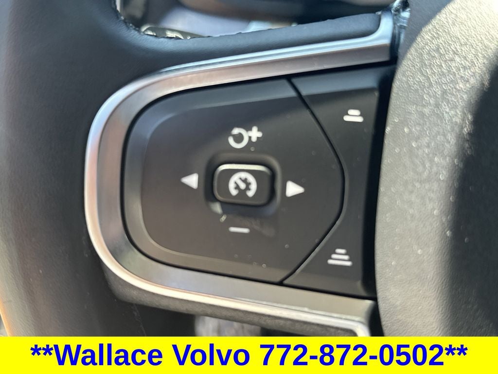 2024 Volvo S60 B5 Core Dark Theme