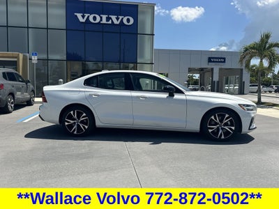 2024 Volvo S60 B5 Core Dark Theme