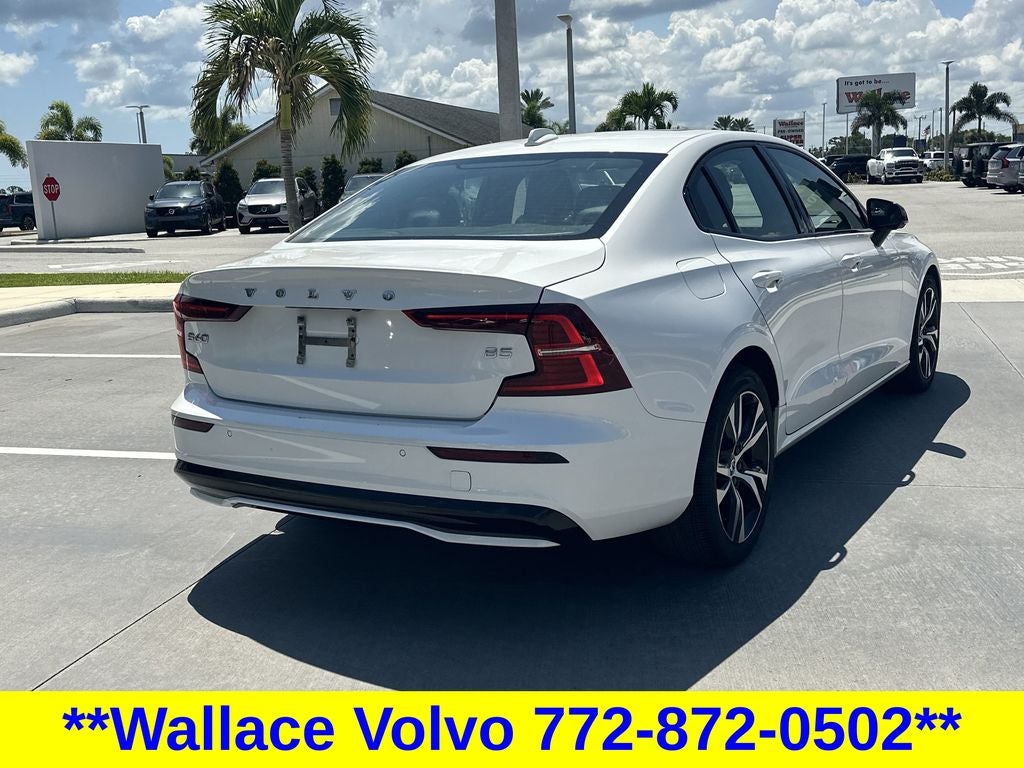 2024 Volvo S60 B5 Core Dark Theme