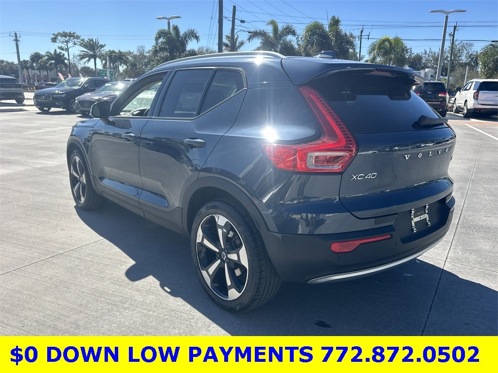 2021 Volvo XC40 Momentum