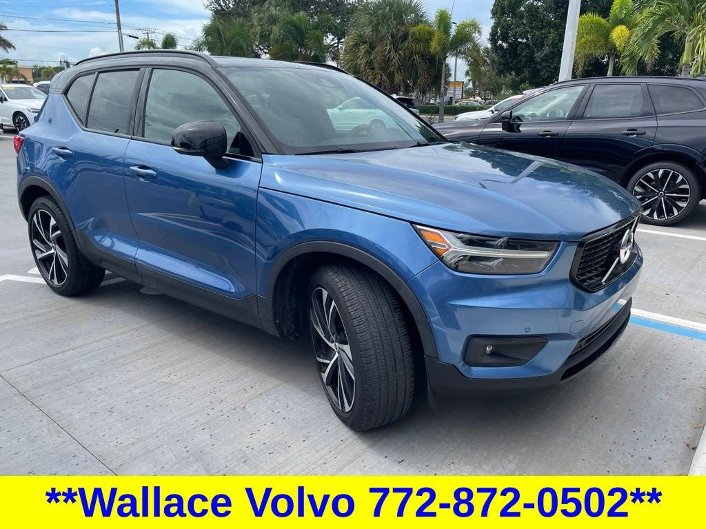 2020 Volvo XC40 R-Design