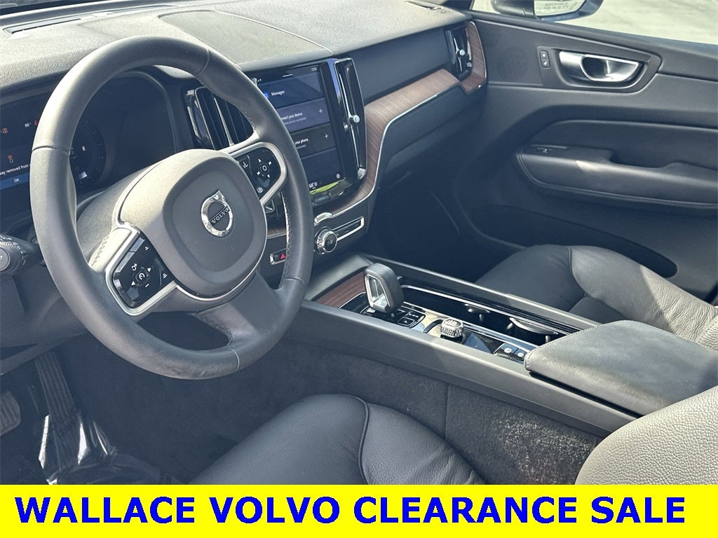 2023 Volvo XC60 B5 Plus Bright Theme