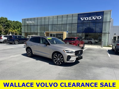 2024 Volvo XC60 B5 Plus Dark Theme