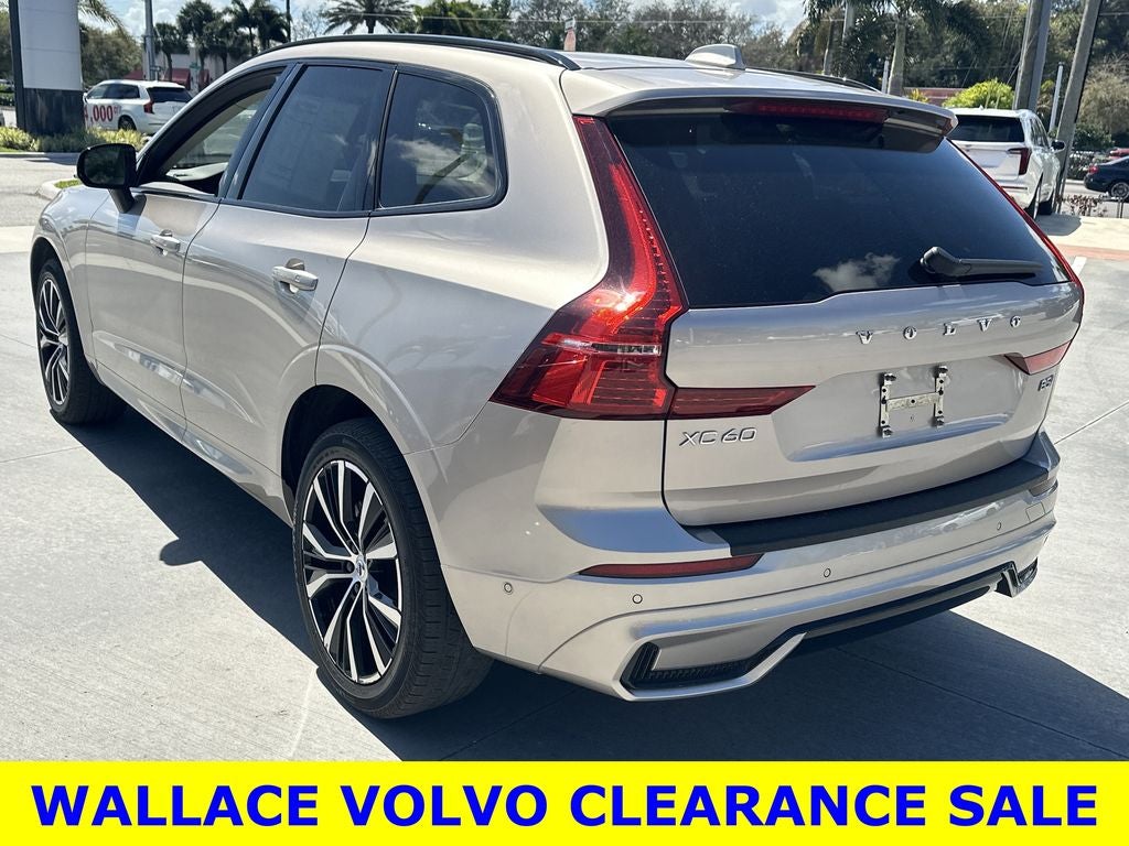 2024 Volvo XC60 B5 Plus Dark Theme