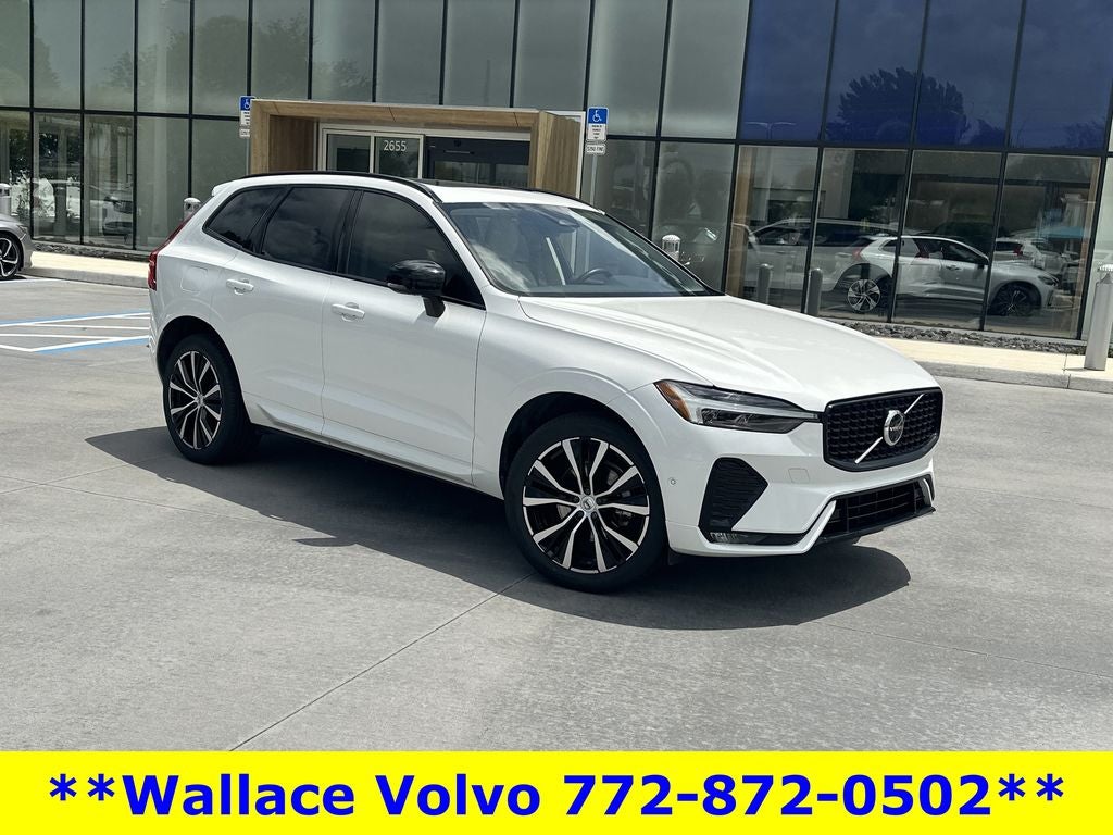 2024 Volvo XC60 B5 Plus Dark Theme