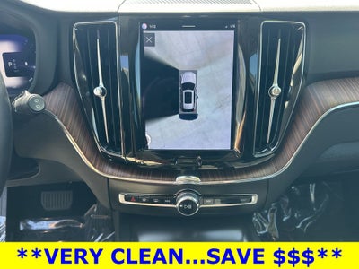 2023 Volvo XC60 B5 Plus Dark Theme