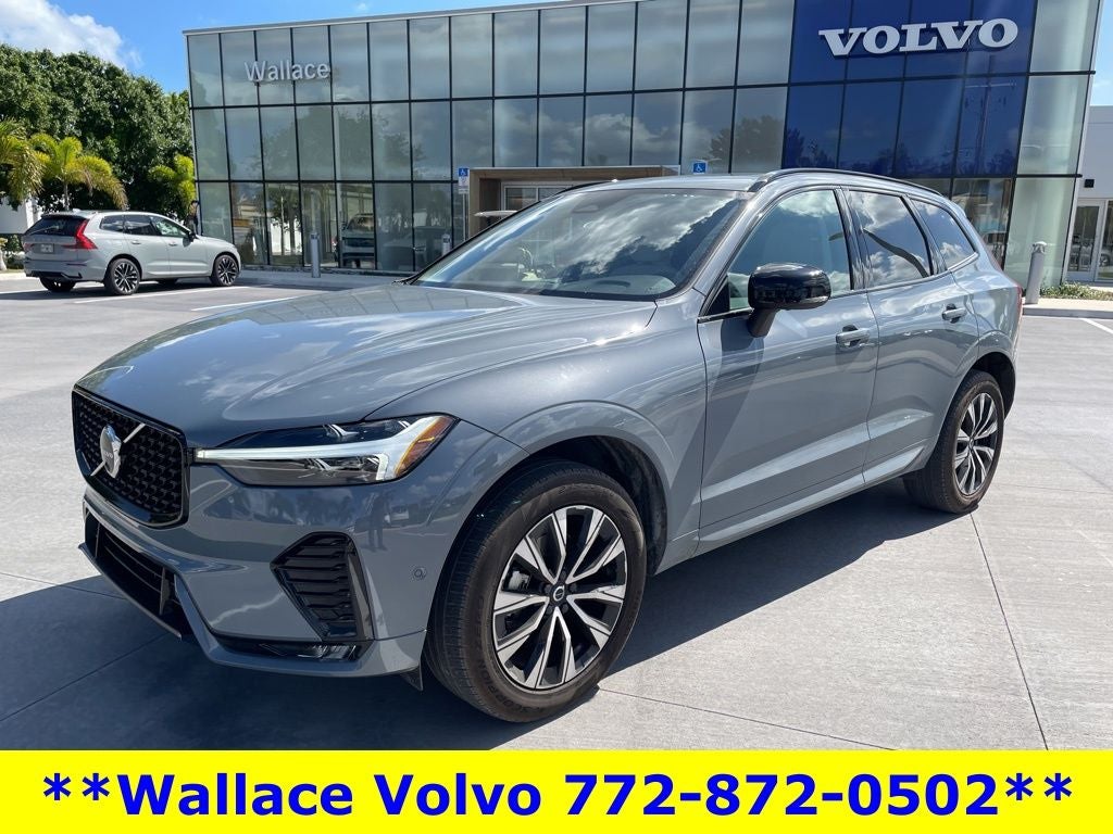 2024 Volvo XC60 B5 Plus Dark Theme