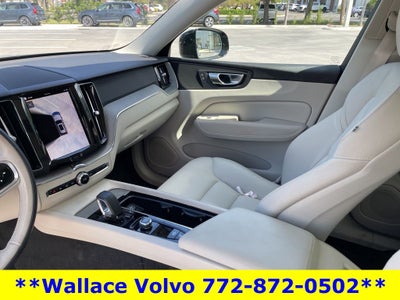 2024 Volvo XC60 B5 Plus Dark Theme