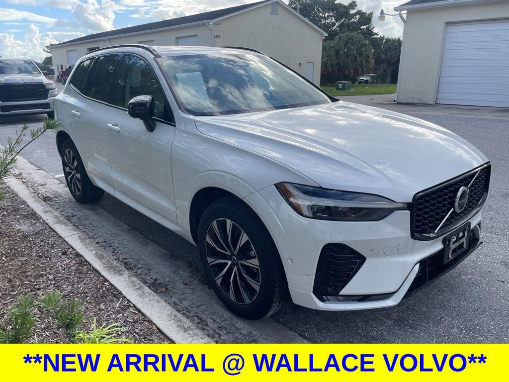 2024 Volvo XC60 B5 Plus Dark Theme