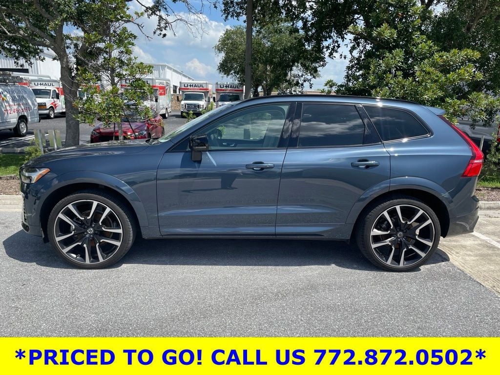 2024 Volvo XC60 B5 Ultimate Dark Theme
