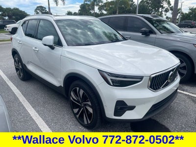 2024 Volvo XC40 B5 Plus Bright Theme