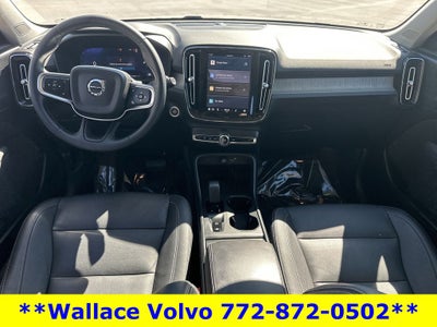2025 Volvo XC40 B5 Core