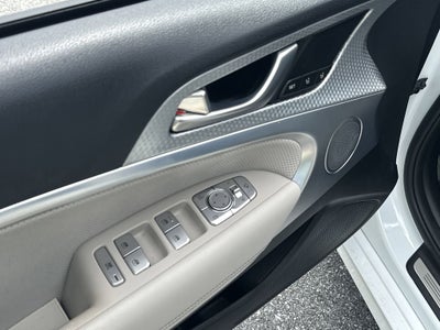 2023 Genesis G70 2.0T **SPORT PRESTIGE PACKAGE**