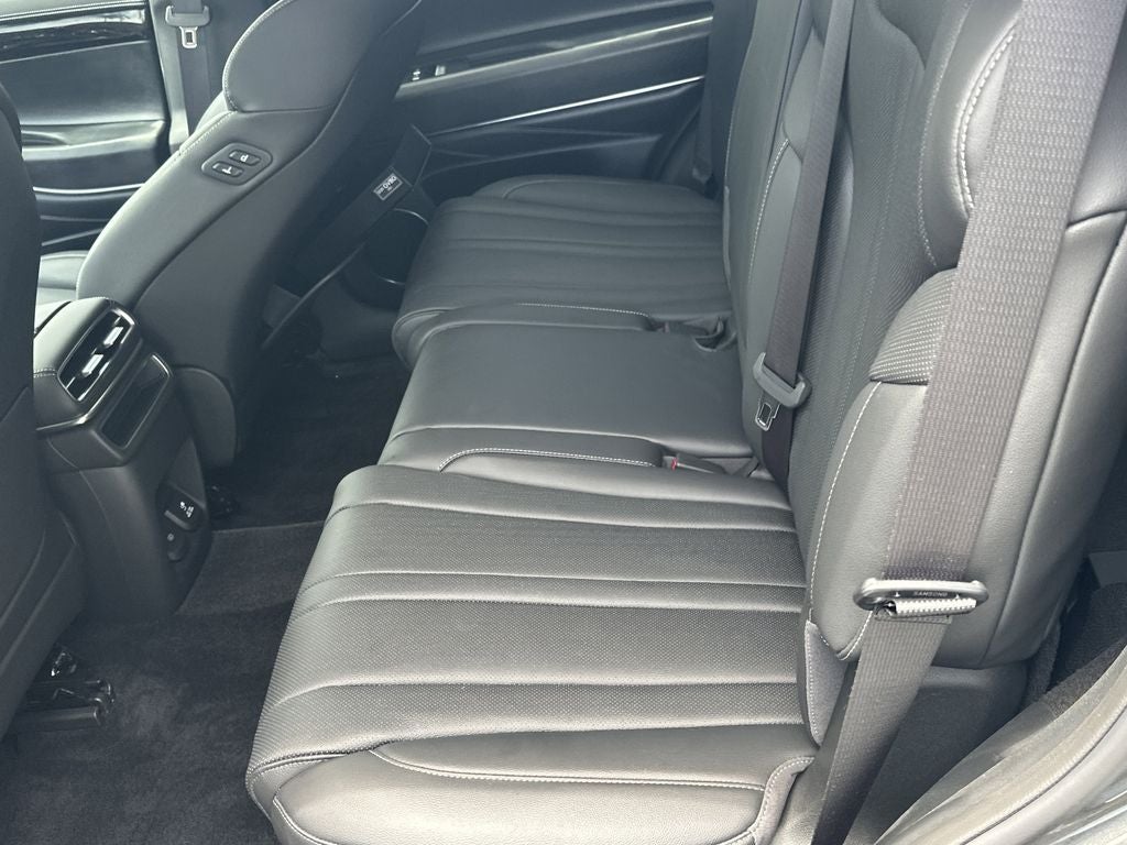 2025 Genesis GV80 2.5T