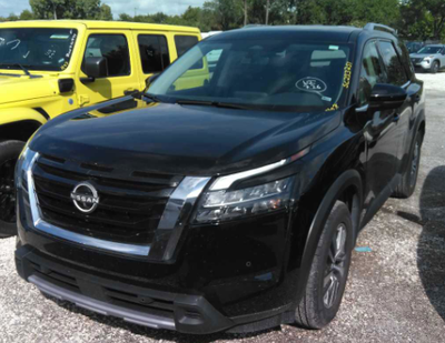 2025 Nissan Pathfinder SL