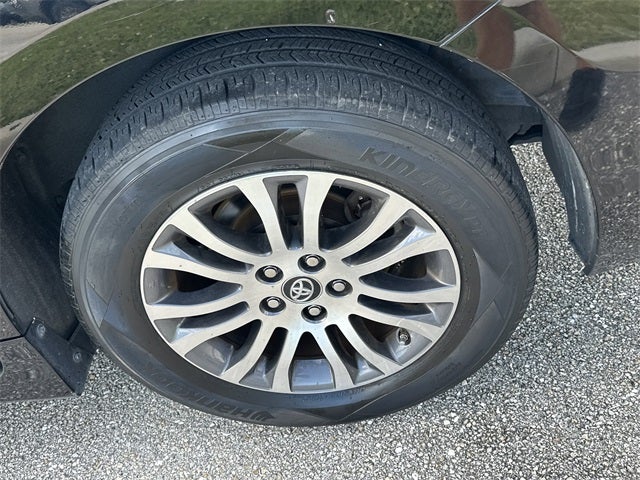 2020 Toyota Sienna XLE