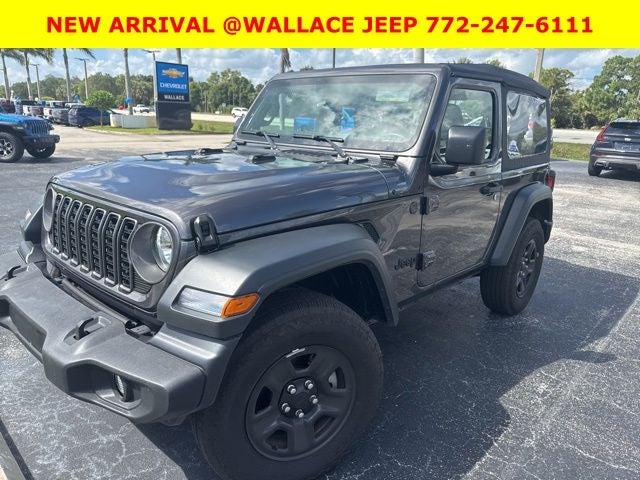 2025 Jeep Wrangler Sport's photo