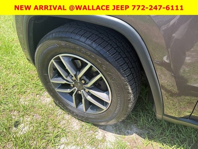 2019 Jeep Grand Cherokee Laredo E