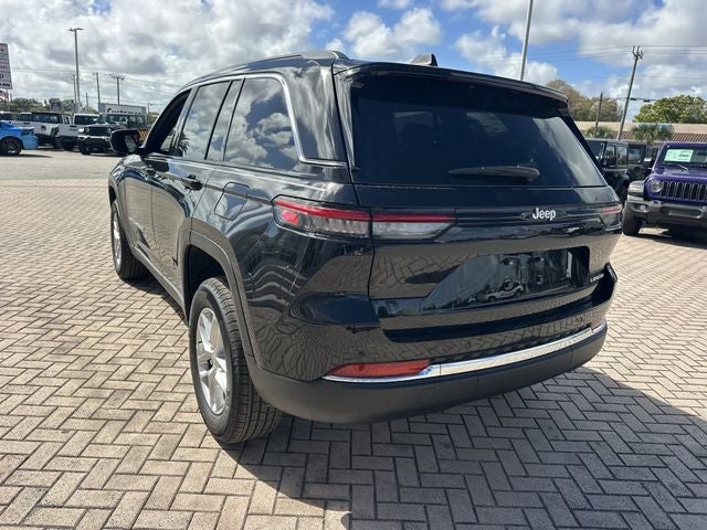 2026 Jeep Grand Cherokee Laredo X