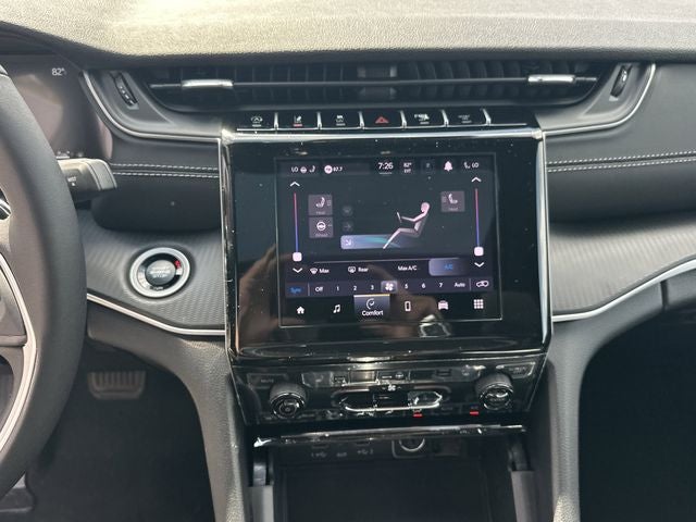 2026 Jeep Grand Cherokee Laredo X