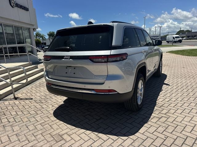 2026 Jeep Grand Cherokee Laredo X