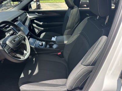 2026 Jeep Grand Cherokee Laredo X