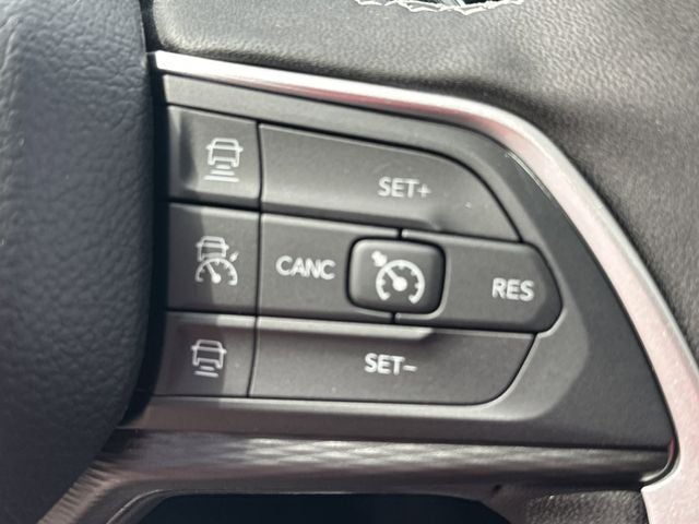 2026 Jeep Grand Cherokee Laredo X