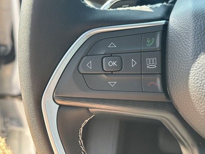 2026 Jeep Grand Cherokee Laredo