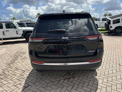 2025 Jeep Grand Cherokee Laredo
