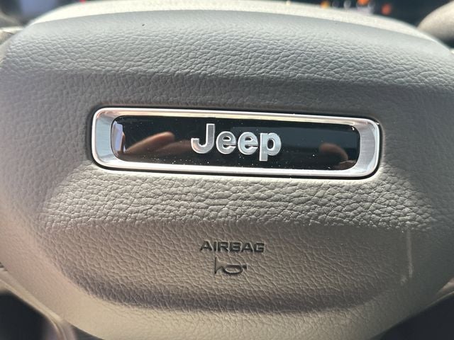 2026 Jeep Grand Cherokee Laredo X