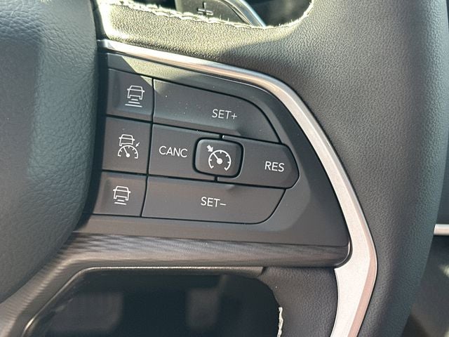 2026 Jeep Grand Cherokee Laredo X