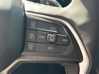 2026 Jeep Grand Cherokee Laredo