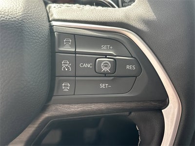 2026 Jeep Grand Cherokee Laredo