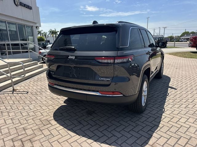 2026 Jeep Grand Cherokee Laredo